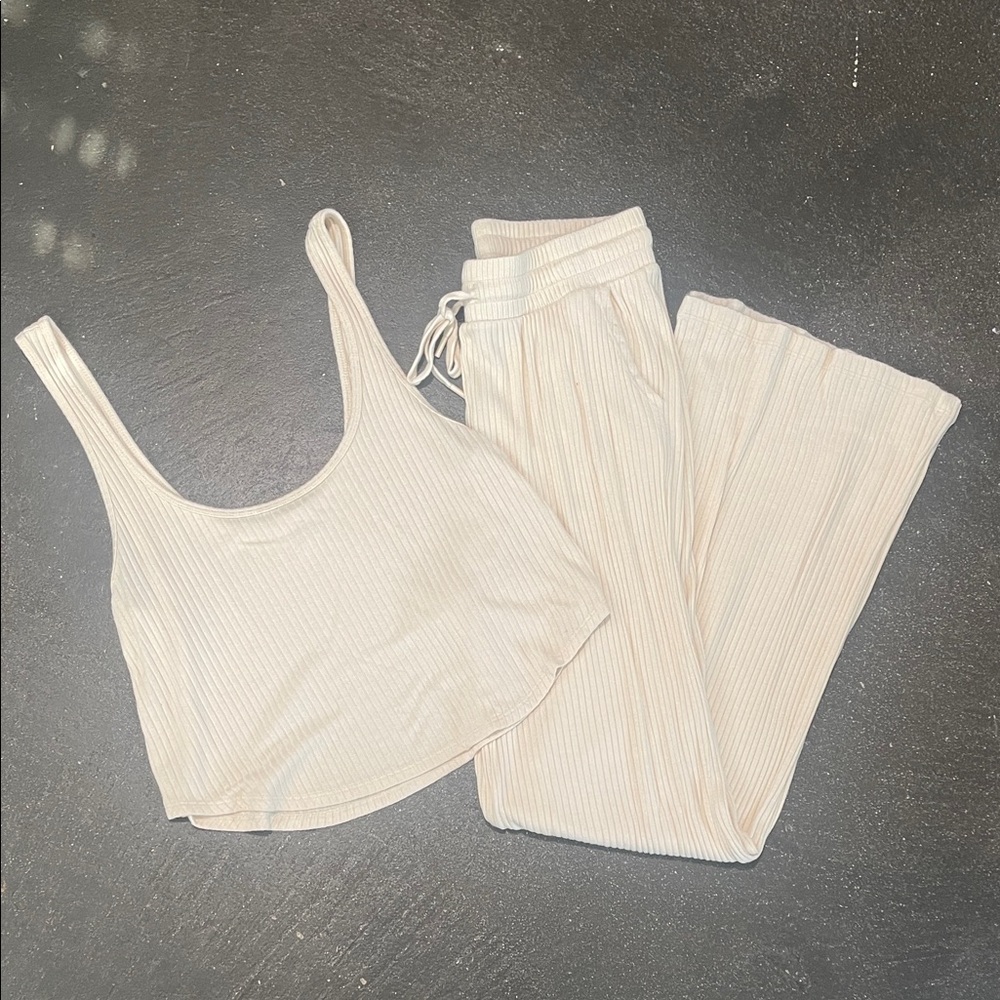Beyond Yoga Cream Ribbed Set